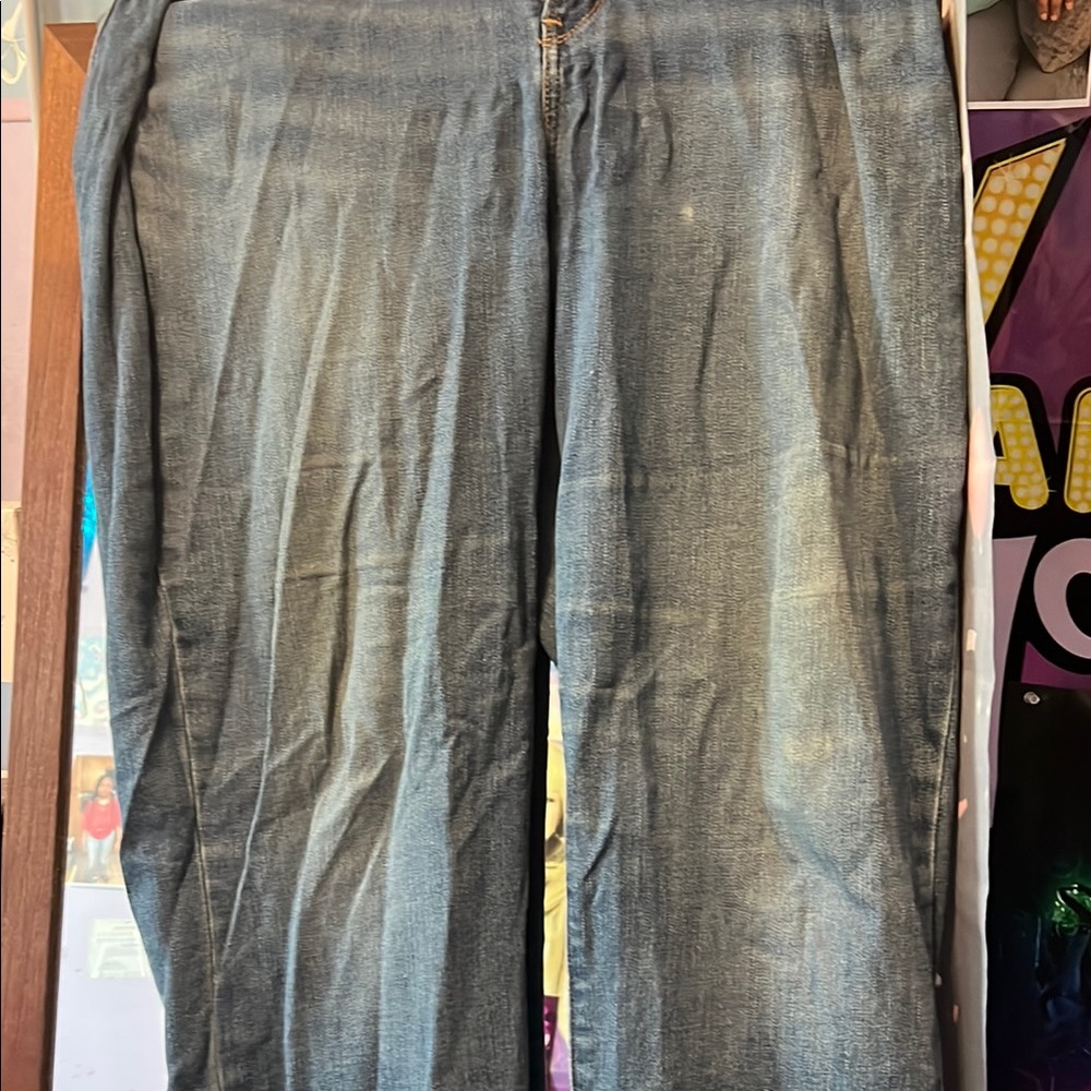 Blue Relaxed Fit Jeans with Subtle Fading